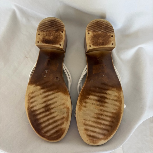 Mila Paoli White Sandals Heels Genuine Italian Leather 8.5 40 Block Heel - Picture 6 of 9